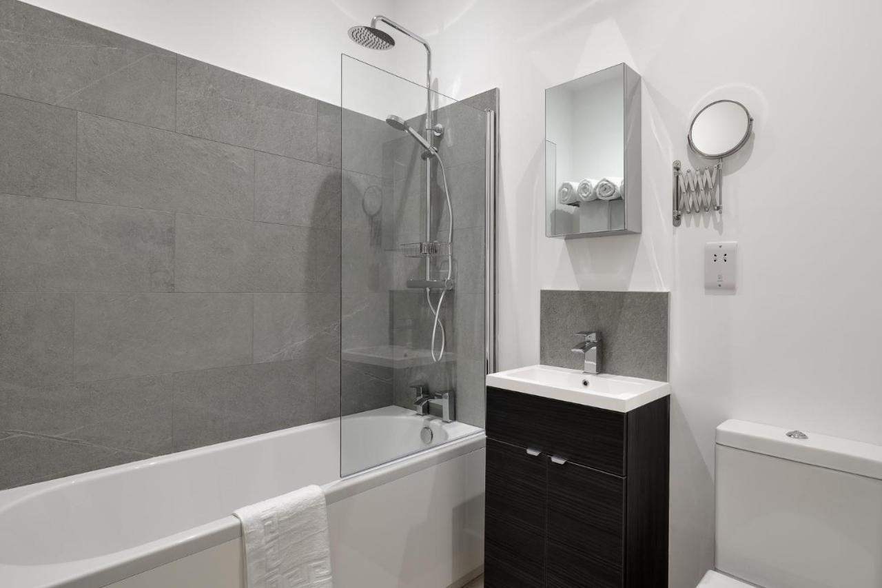 Onefivesix - Unique Apartments Бирмингем Экстерьер фото